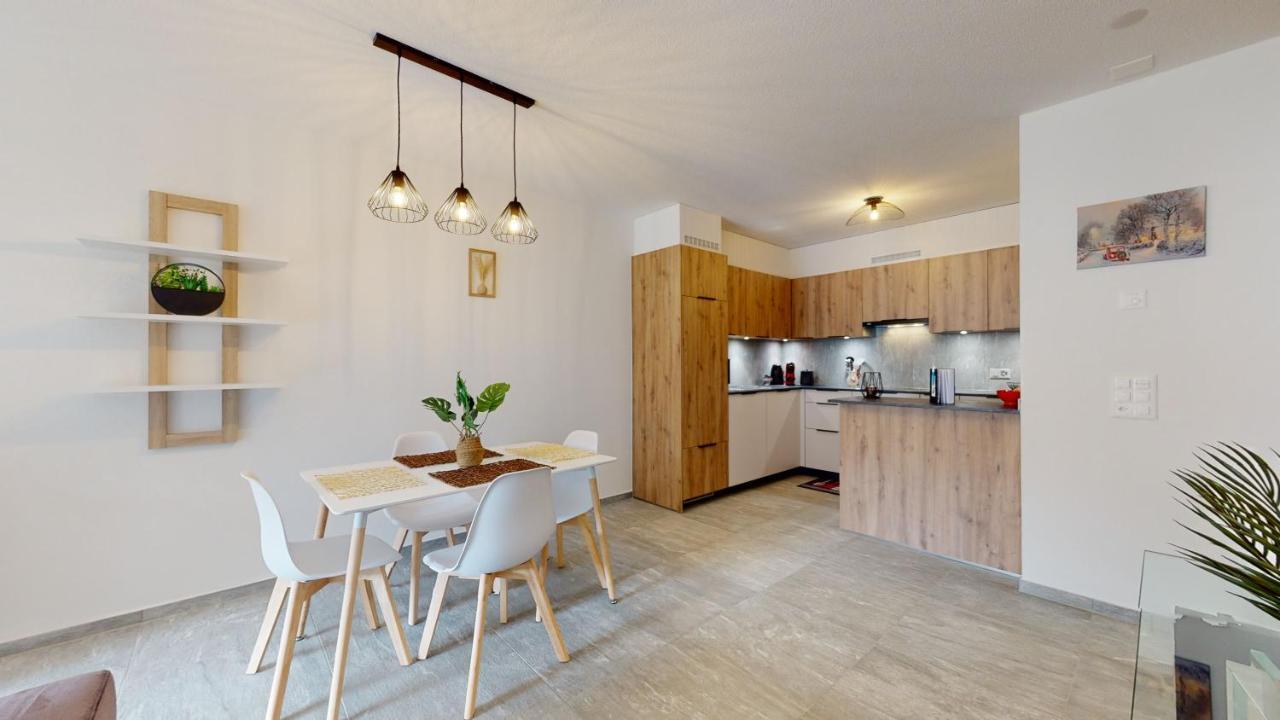 Apartment With Sauna And Mountain View Leukerbad Bagian luar foto