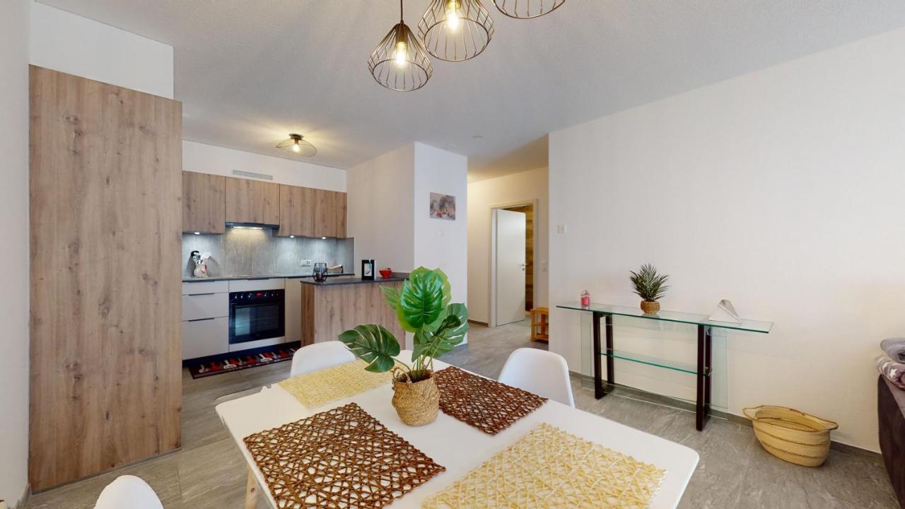 Apartment With Sauna And Mountain View Leukerbad Bagian luar foto